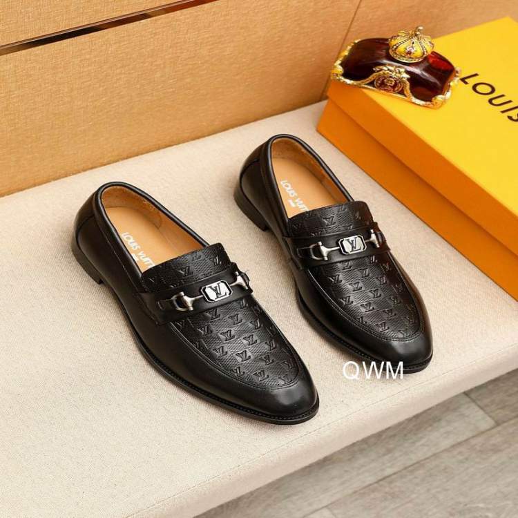 Picture of Louis Vuitton Shoes _SKULVsz38-45WM070613257
